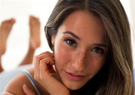 Eva Lovia Footjobs Porn Videos 